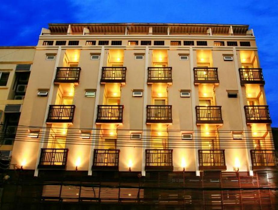 Happio Near Chabad House Banguecoque Exterior foto